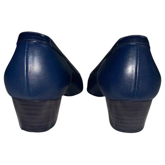 SALVATORE FERRAGAMO Vara Pump Low Heel Calfskin and Leather Women Size 9.5C New - Picture 11 of 16